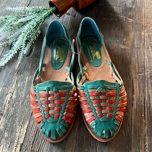 VINTAGE leather woven sandals / flats from Brazil - NEW Condition